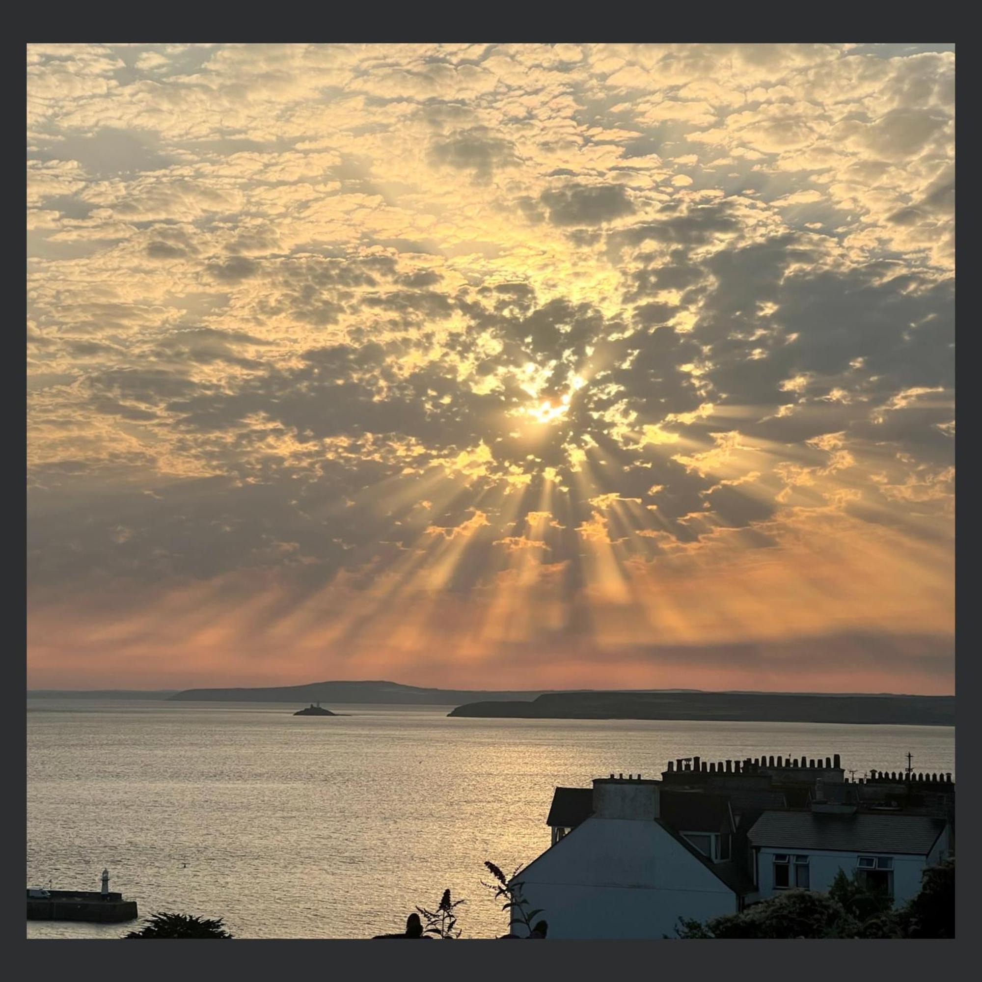 Uno St Ives - Luxury Serviced Accommodation Εξωτερικό φωτογραφία